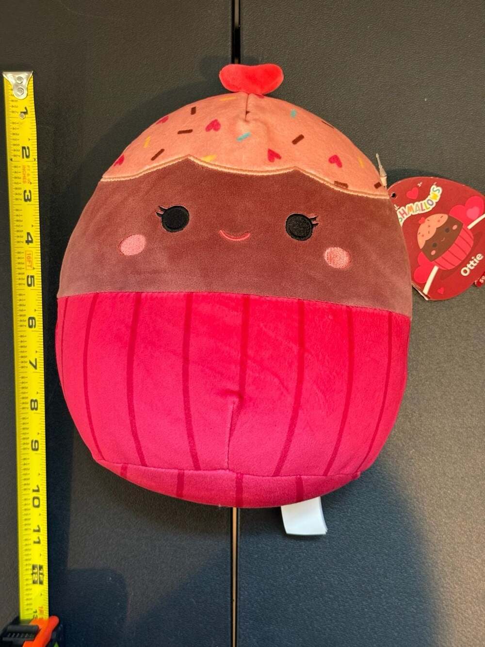 Squishmallows Valentine Squad Ottie the Cupcake 8-inch Plush